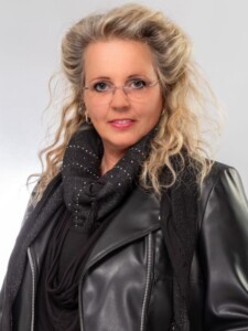 Manuela Heinze
